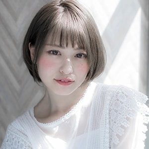 ショートヘアスタイル