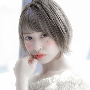 ショートヘアスタイル