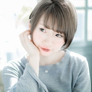 ショートヘアスタイル